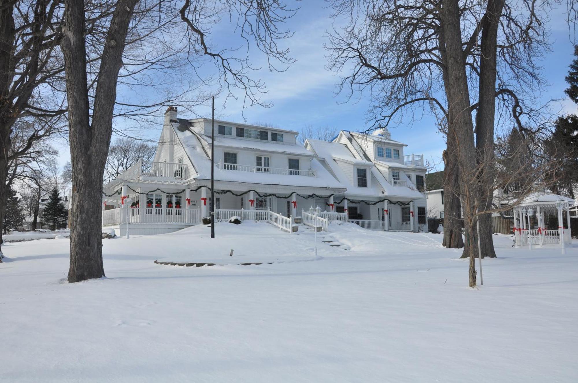 Chestnut Inn Niagara Falls Eksteriør billede